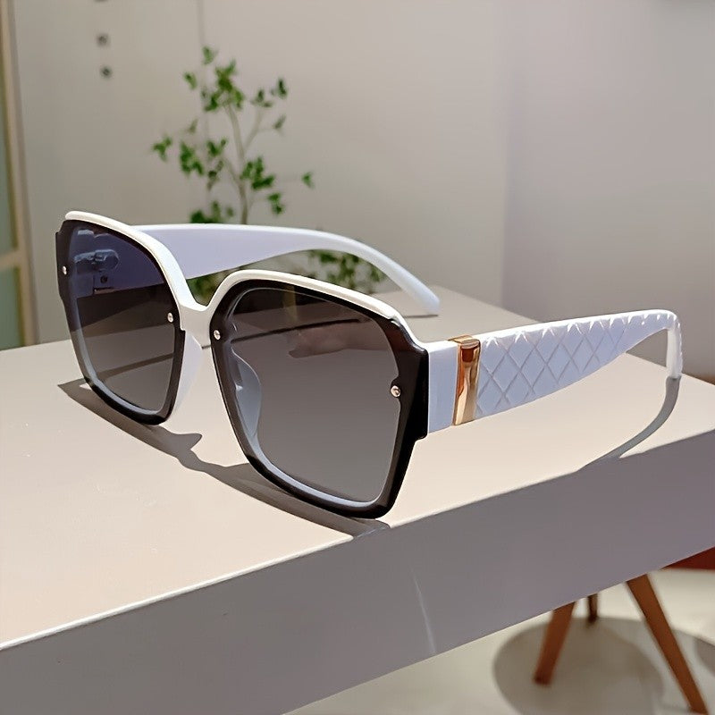 Chic Quilted White Oversized Sunglasses