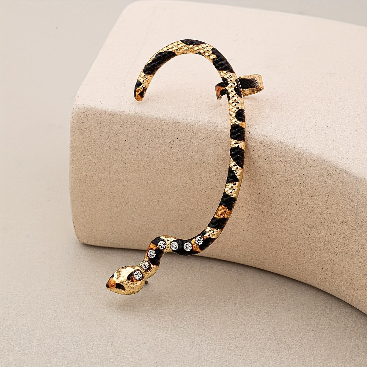 Elegant Vintage Serpent Ear Cuff