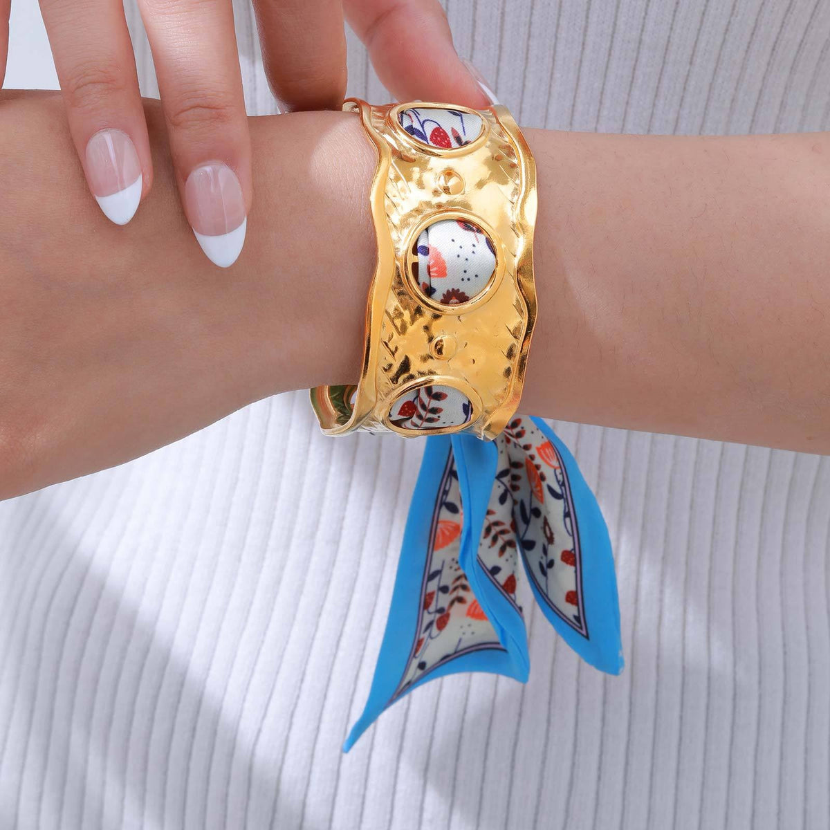 18k Vintage Scarf Knot Wide Cuff Bracelet