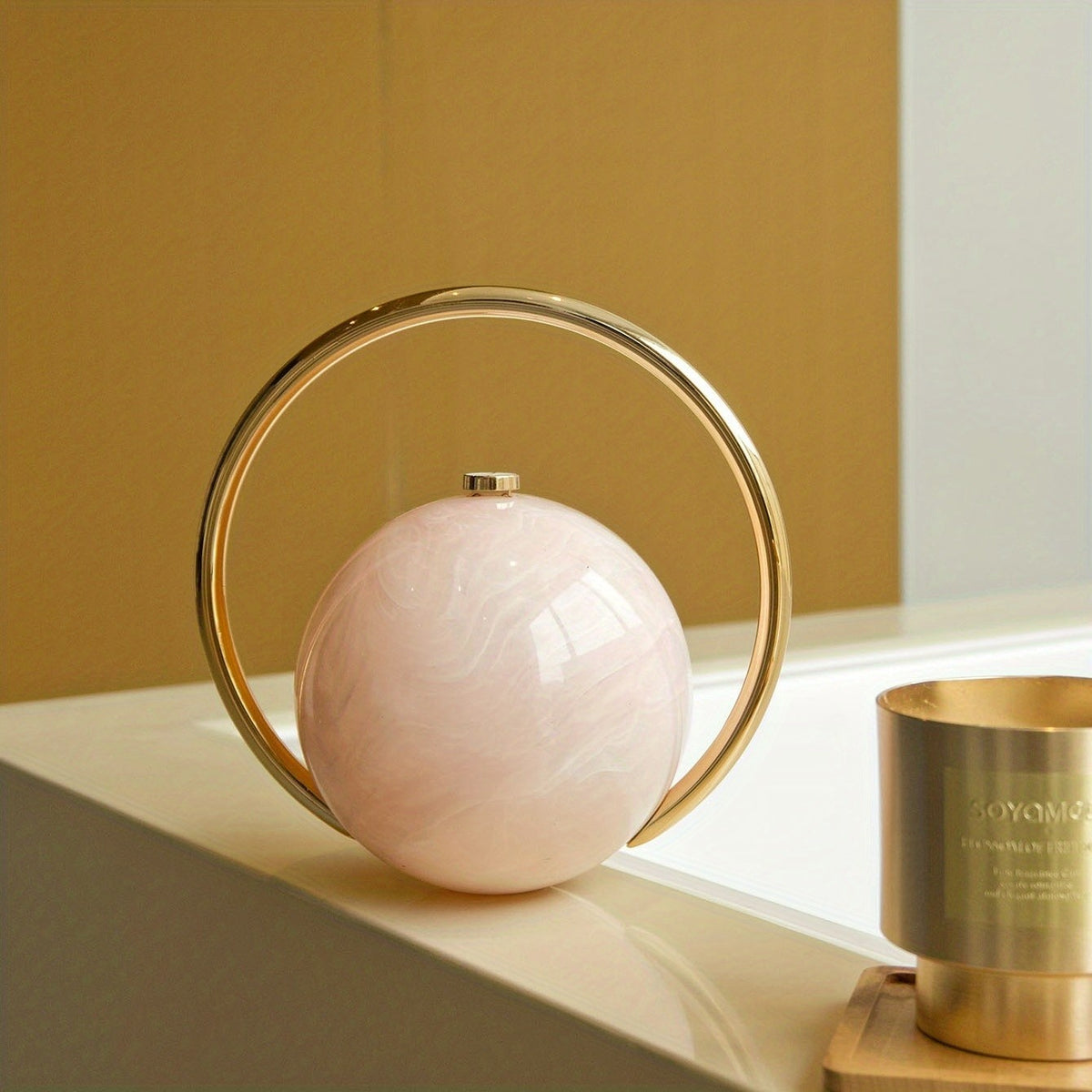 Elegant Tortoise Shell Sphere Clutch
