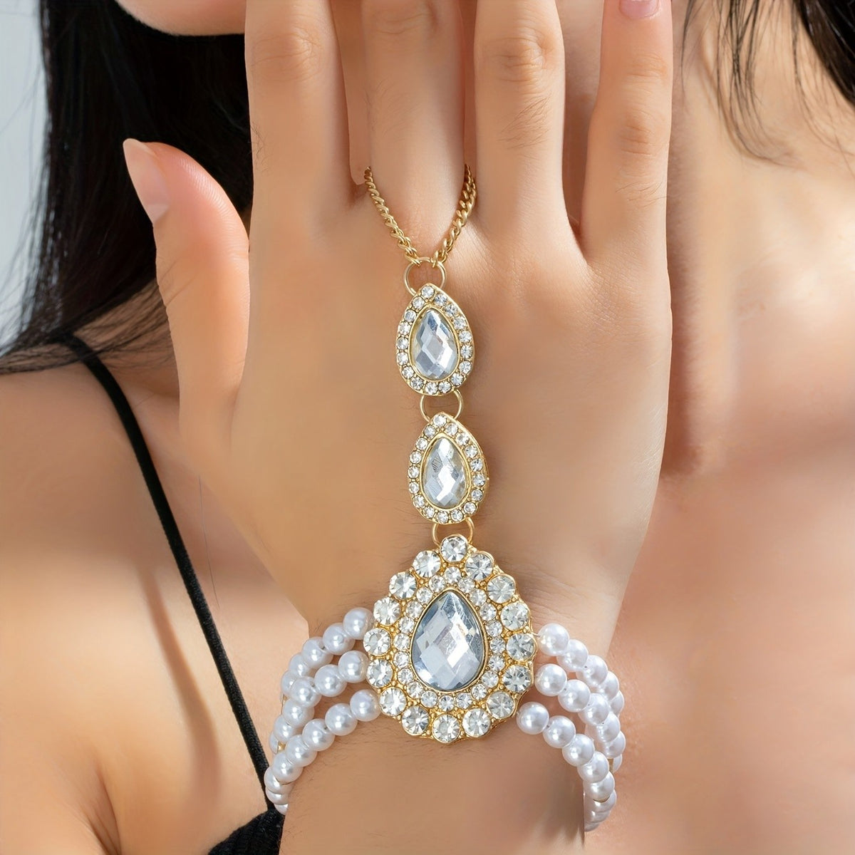 Elegant Teardrop Rhinestone Hand Chain Bracelet