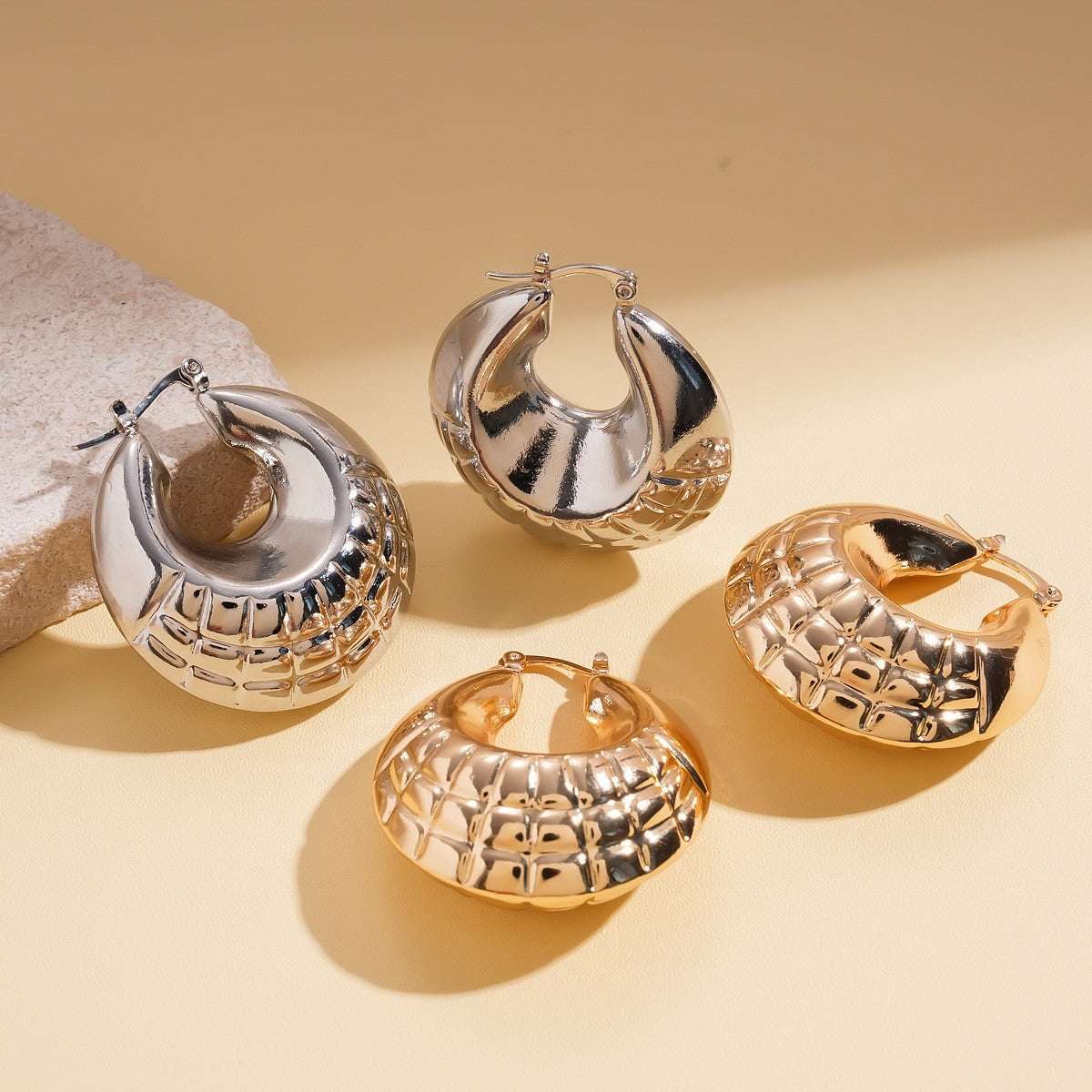 18k Vintage Geometric Textured Hoop Earrings