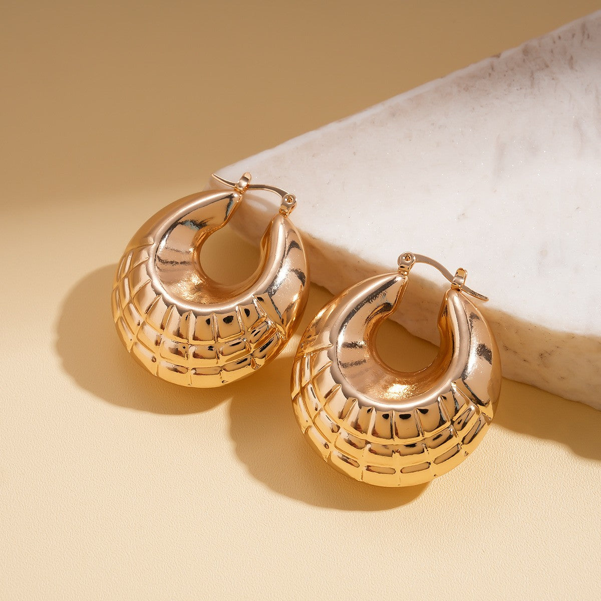 18k Vintage Geometric Textured Hoop Earrings