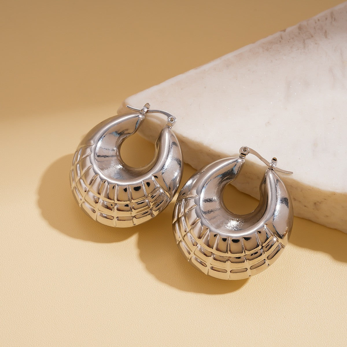 18k Vintage Geometric Textured Hoop Earrings