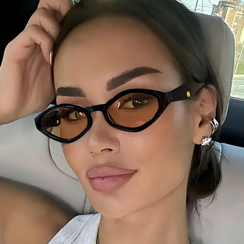 Classy Black Cat Eye Sunglasses