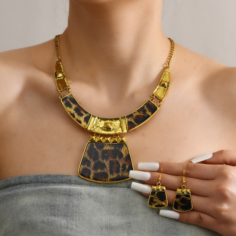 Classy Leopard Print Necklace & Earring Set