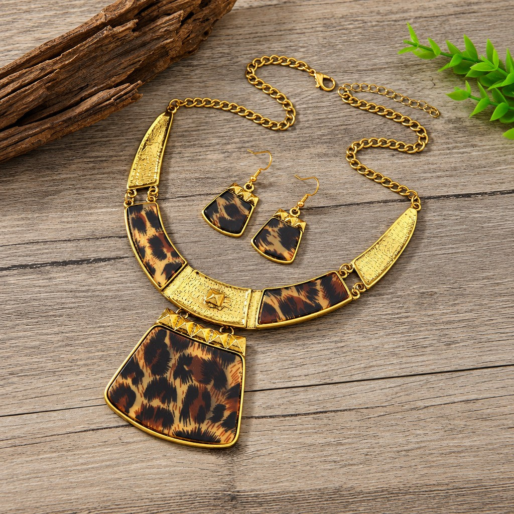 Classy Leopard Print Necklace & Earring Set
