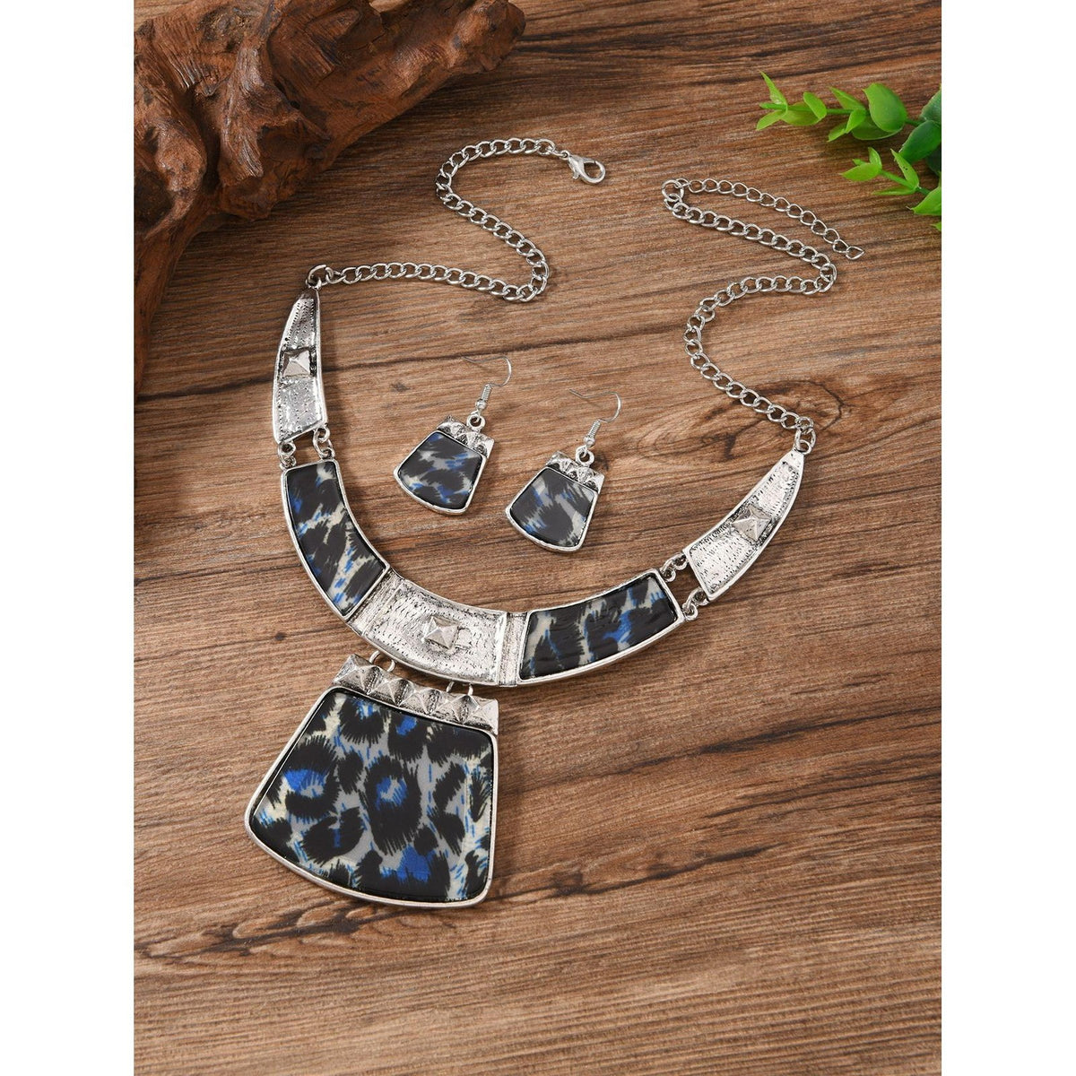 Classy Leopard Print Necklace & Earring Set