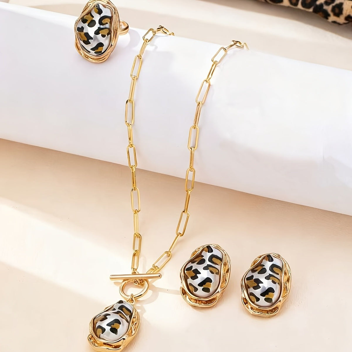 Elegant Leopard Print Necklace, Ring & Earring Set