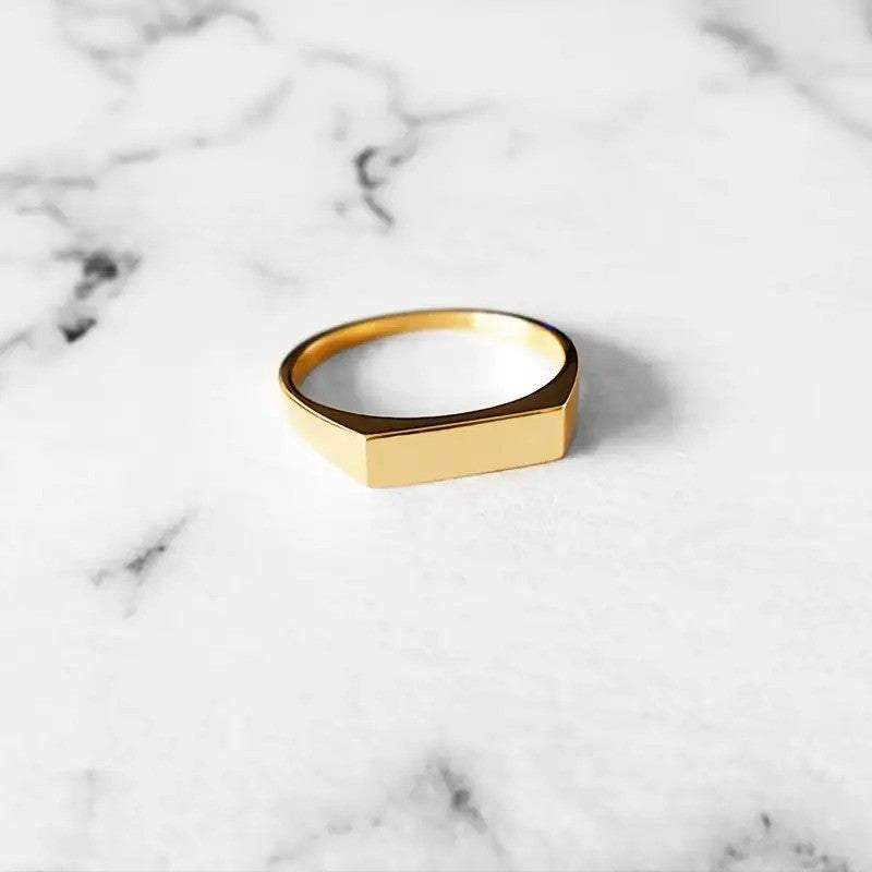 18k Elegant Custom Name Square Ring