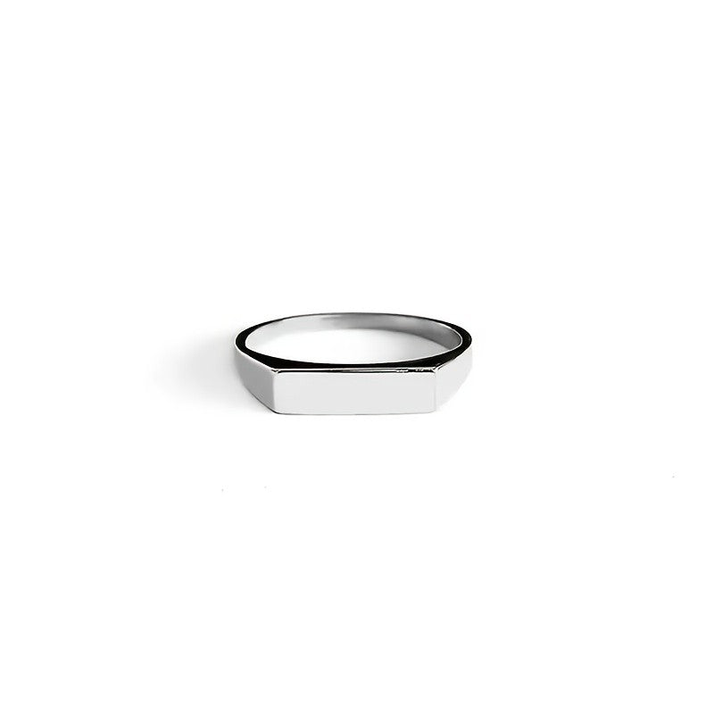 18k Elegant Custom Name Square Ring