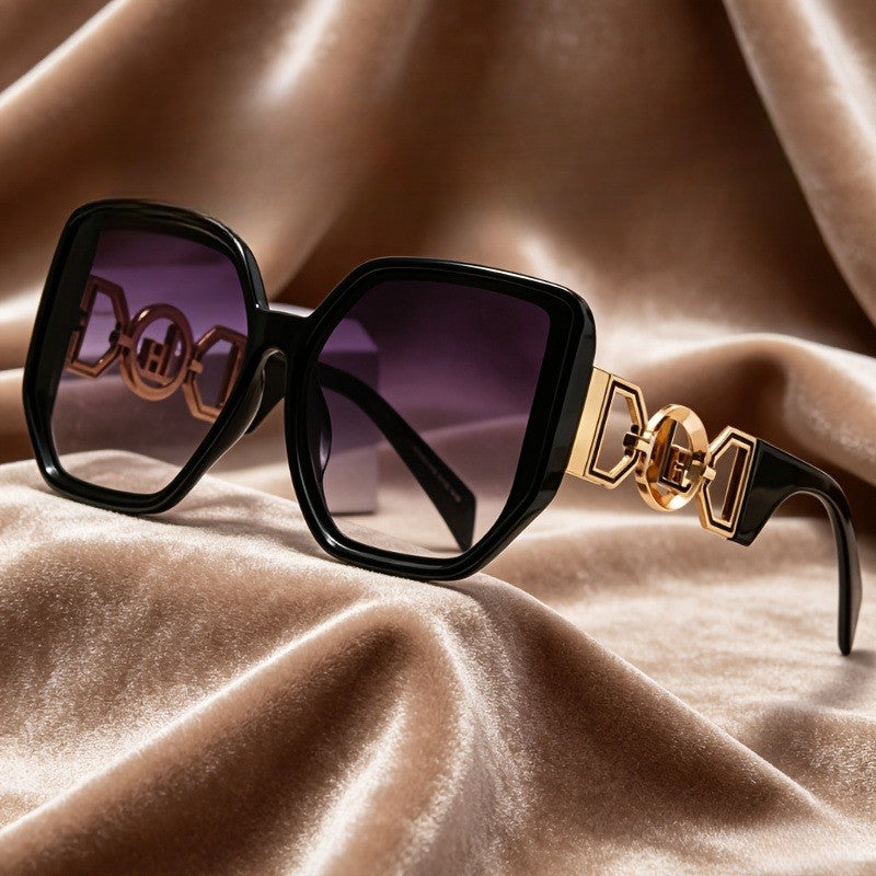Classy Geometric Link Square Sunglasses