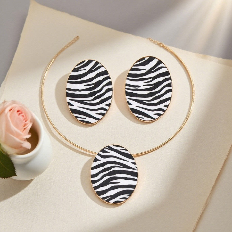 Elegant Zebra Print Collar Necklace & Earring Set