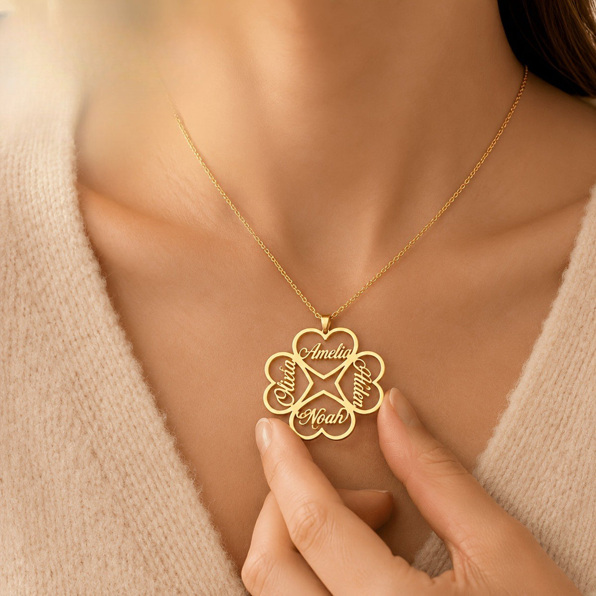 18k Elegant Custom Name Heart Necklace