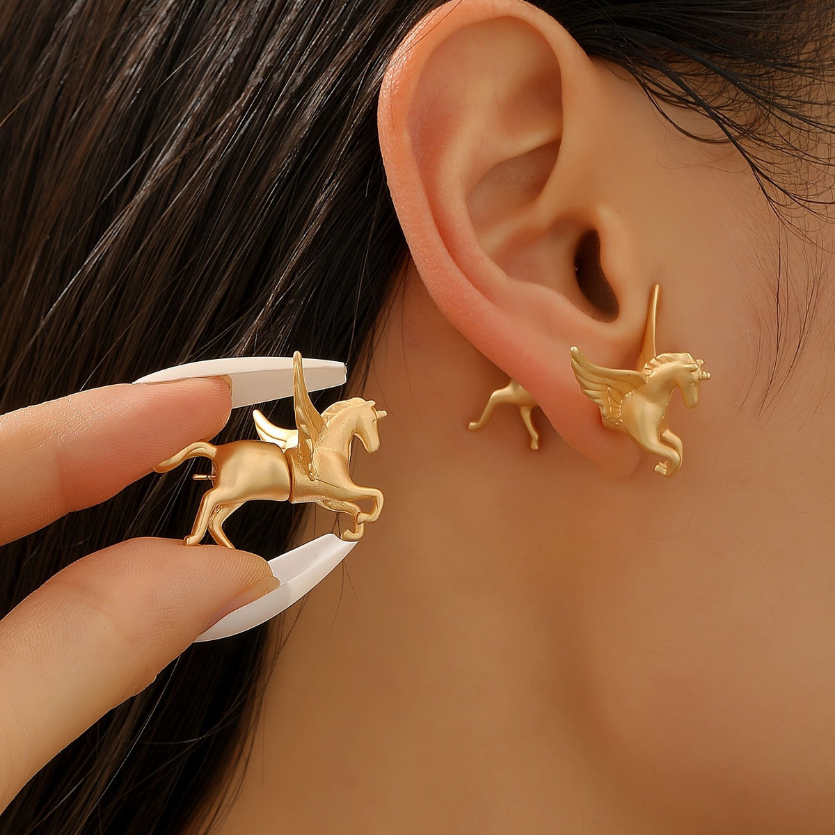 S925 Dainty Pegasus Stud Earrings