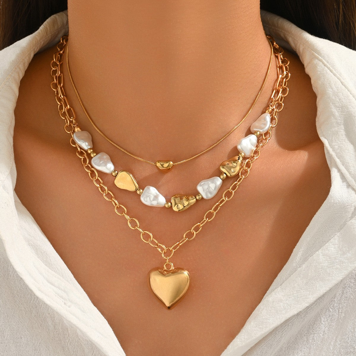 Classy Irregular Pearl & Heart Layered Necklace