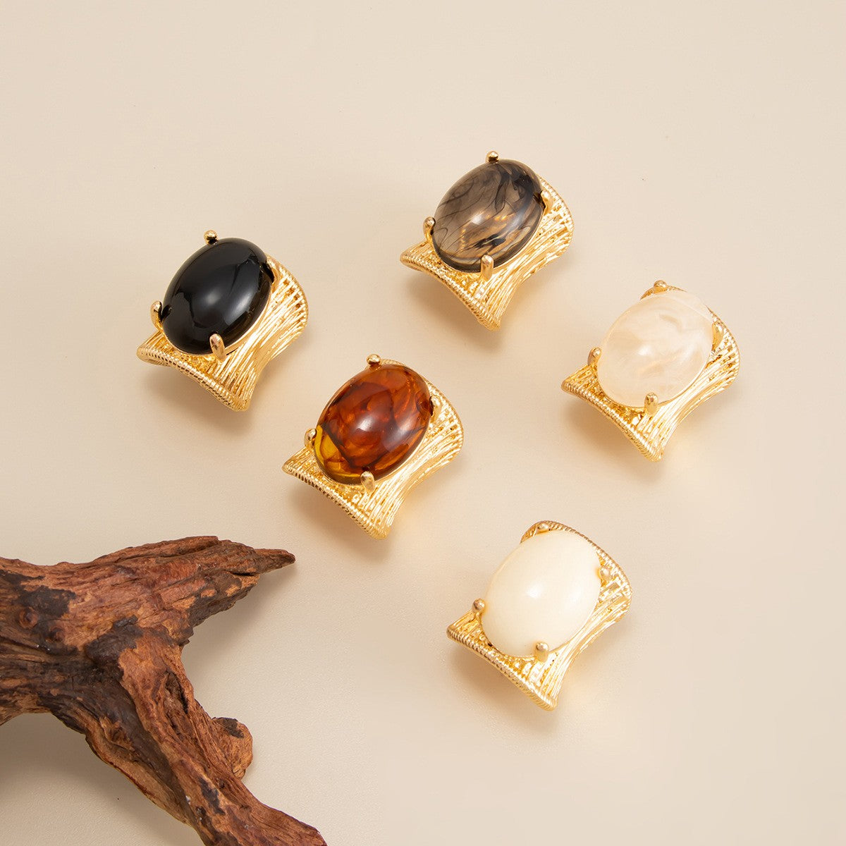 Vintage Textured Resin Wide Band Ring