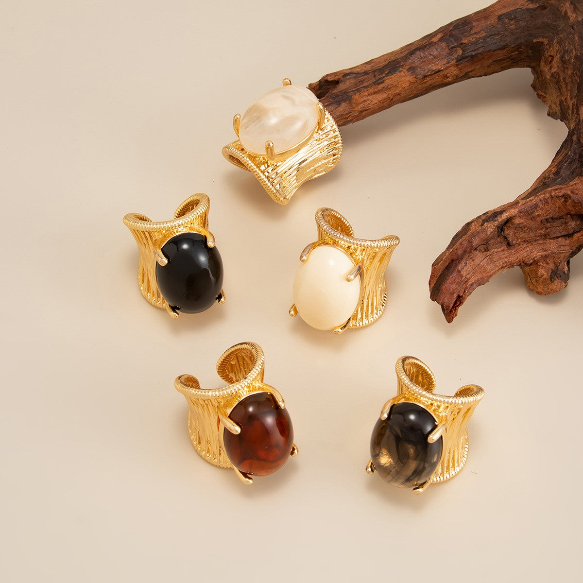 Vintage Textured Resin Wide Band Ring
