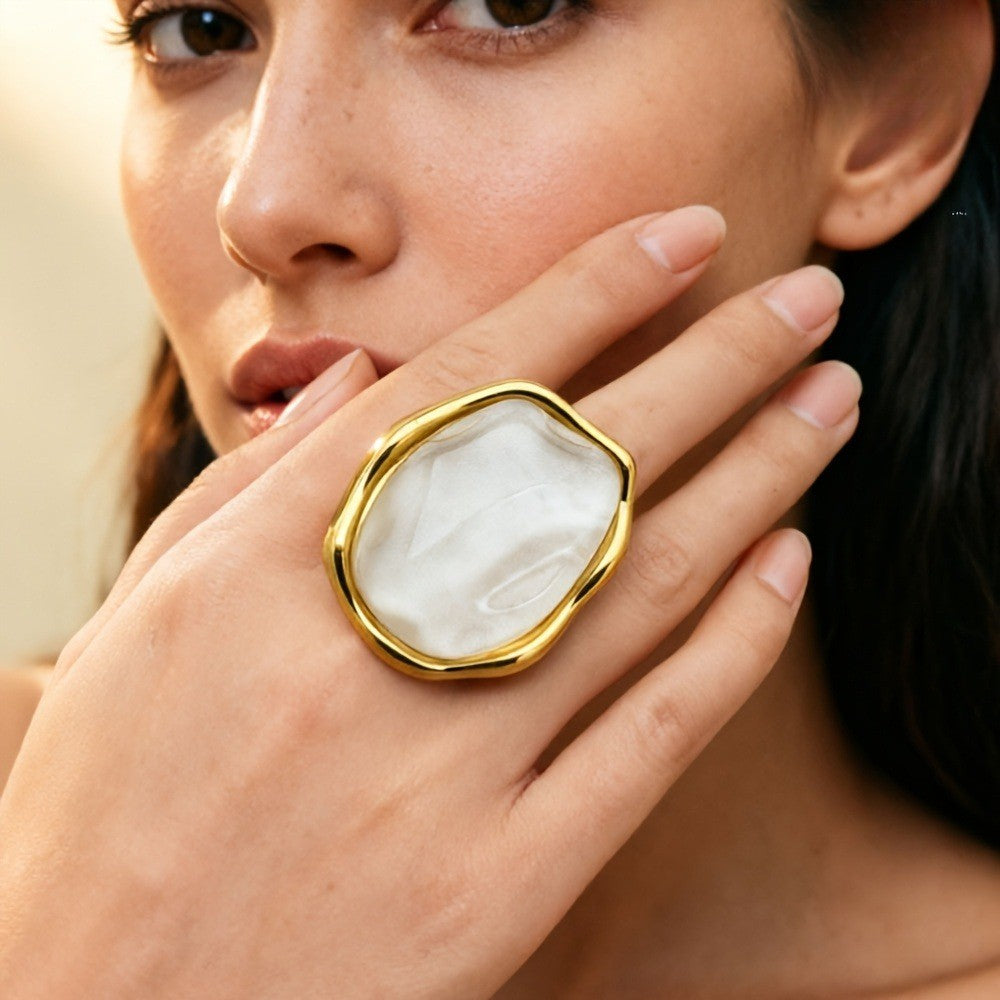18k Vintage Irregular Resin Open Ring