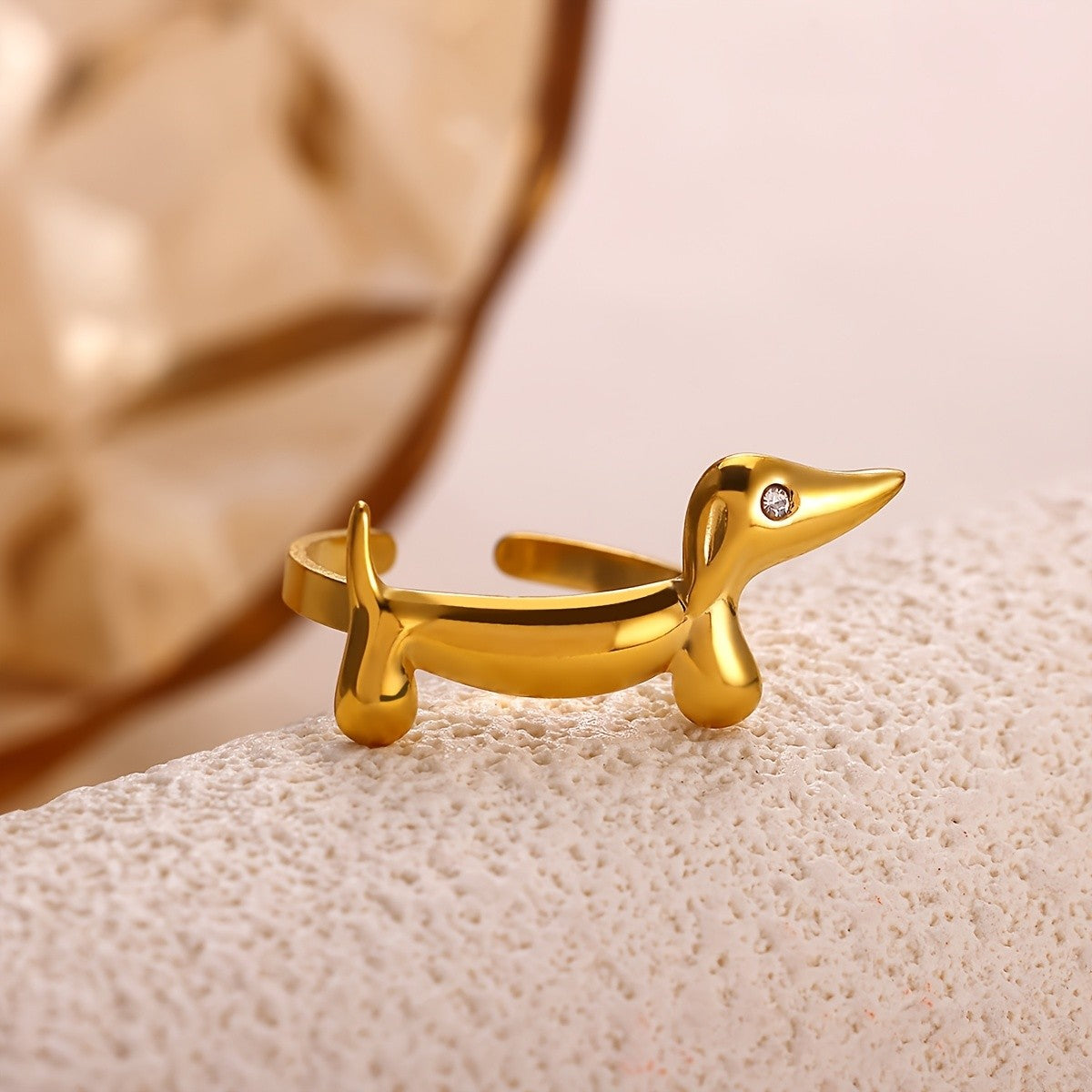 18k Classy Dachshund Ring