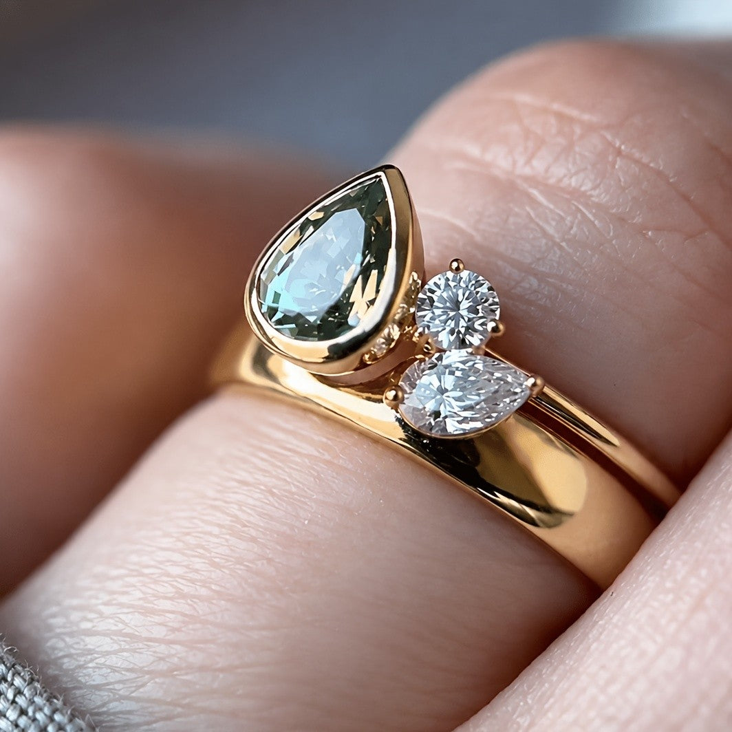 Classy Pear & Round Zirconia Ring Set