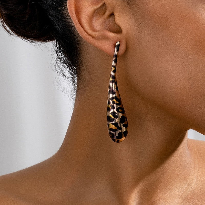 Elegant Leopard Print Drop Earrings