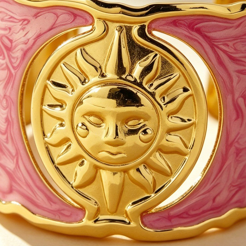 Classy Vintage Sun Motif Open Cuff Bracelet