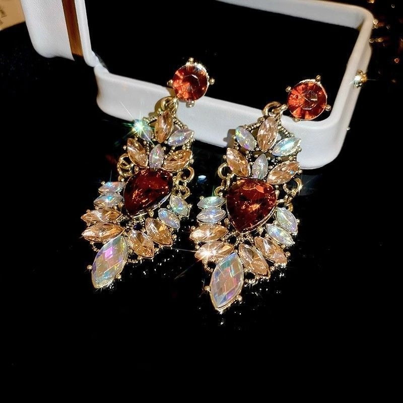 Classy Amber Leaf Cluster Drop Earrings