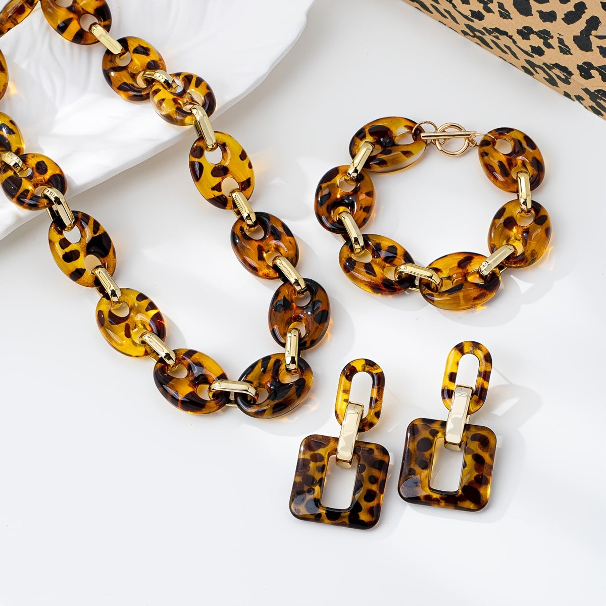 Classy Leopard Print Resin Chain Set