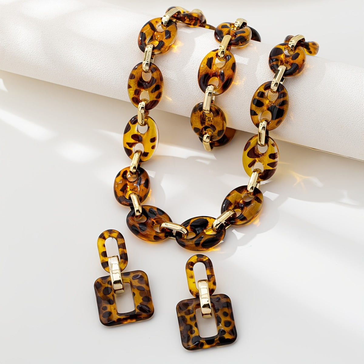 Classy Leopard Print Resin Chain Set