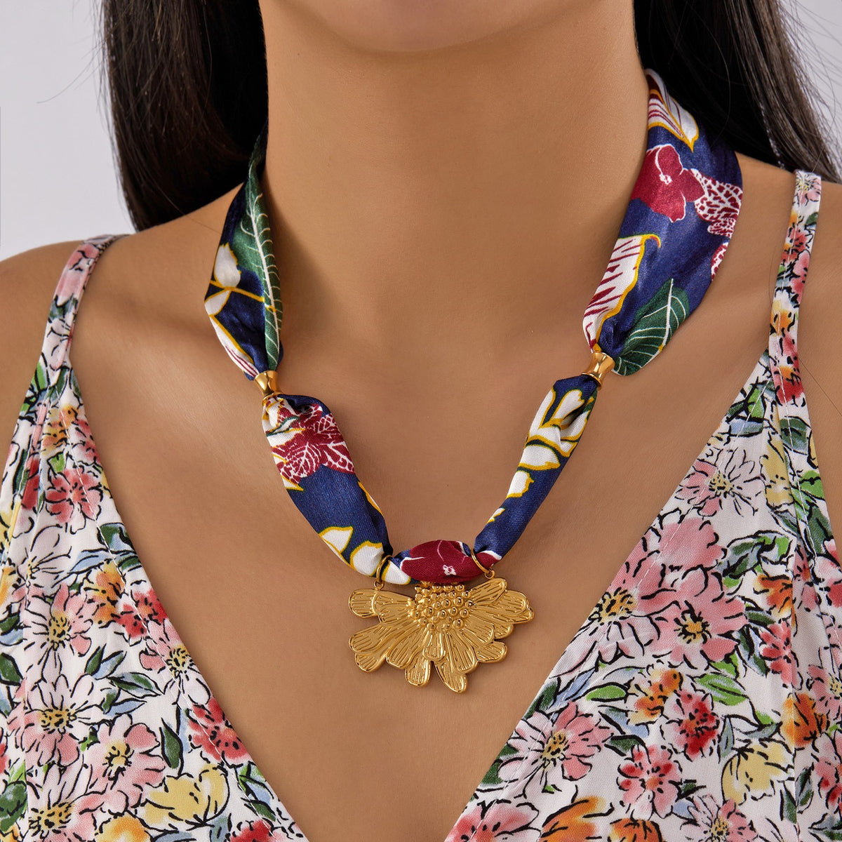 18k Boho Floral Scarf Sunburst Necklace