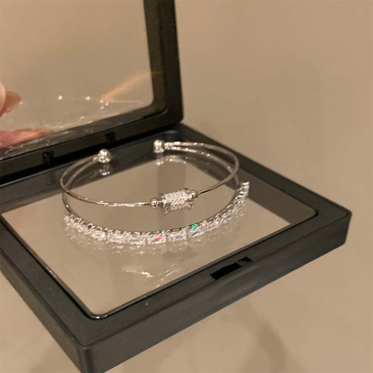 18k Elegant Rectangular Zircon Open Cuff Bracelet