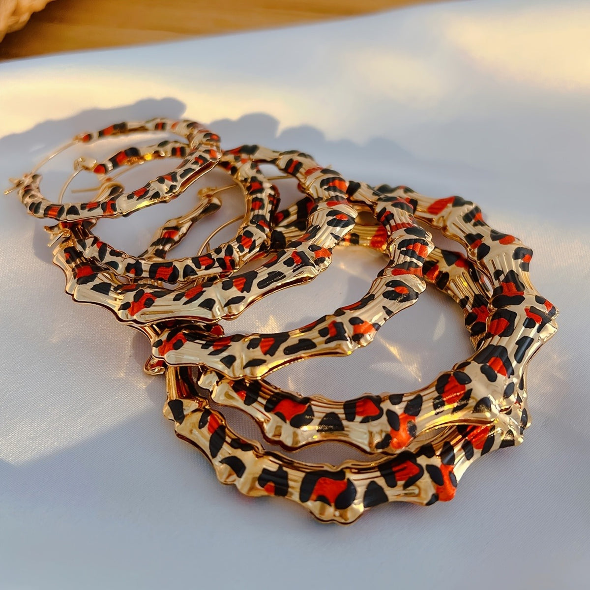 Retro Leopard Print Textured Hoop Earring Set