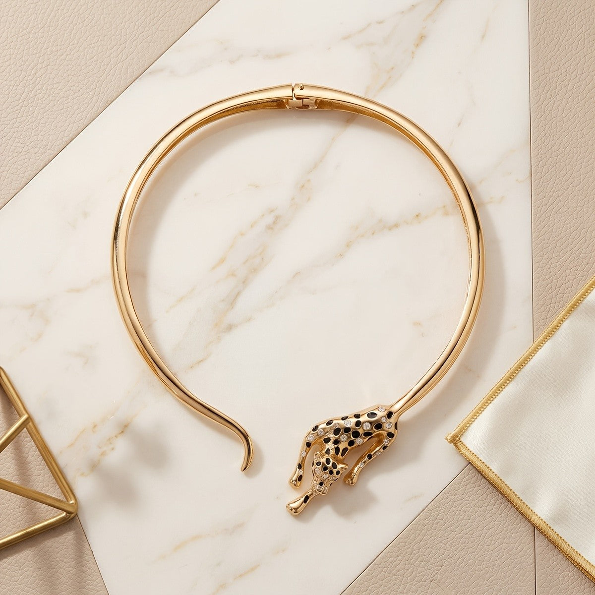 Classy Leopard Collar Necklace