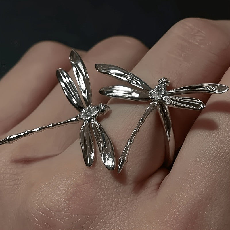 Dainty Dragonfly Zirconia Ring