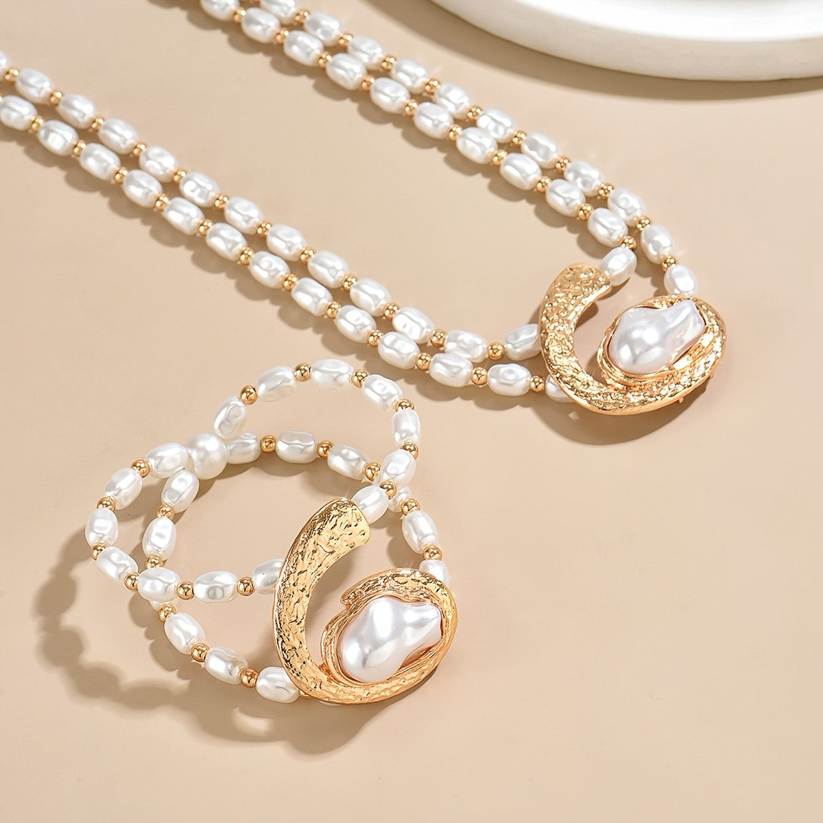 Elegant Baroque Pearl Necklace Set