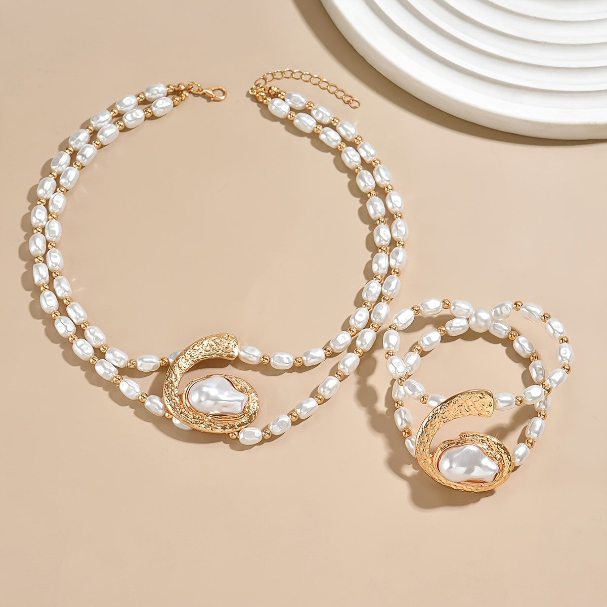 Elegant Baroque Pearl Necklace Set