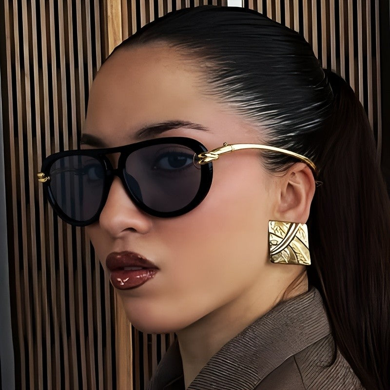 Classy Amber Oval Sunglasses