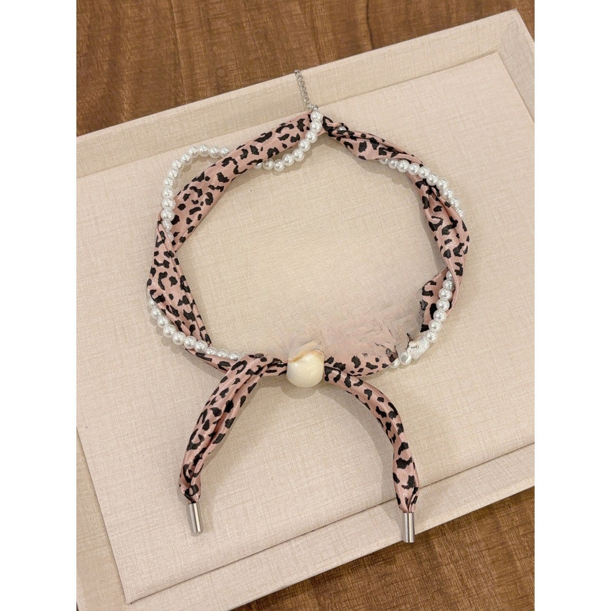 Boho Leopard Print Pearl Ribbon Necklace