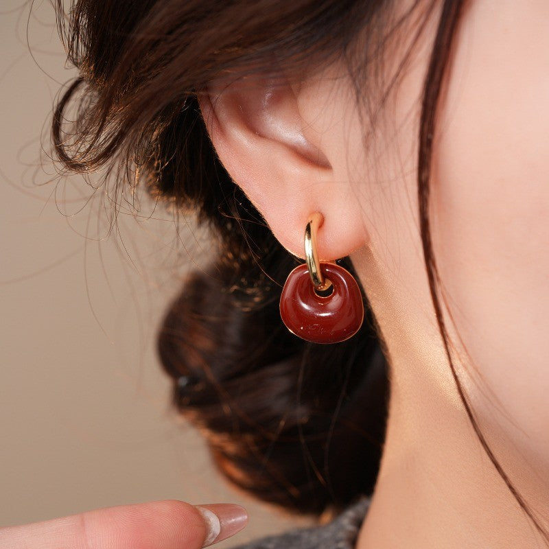 Classy Vintage Enamel C-Hoop Earrings