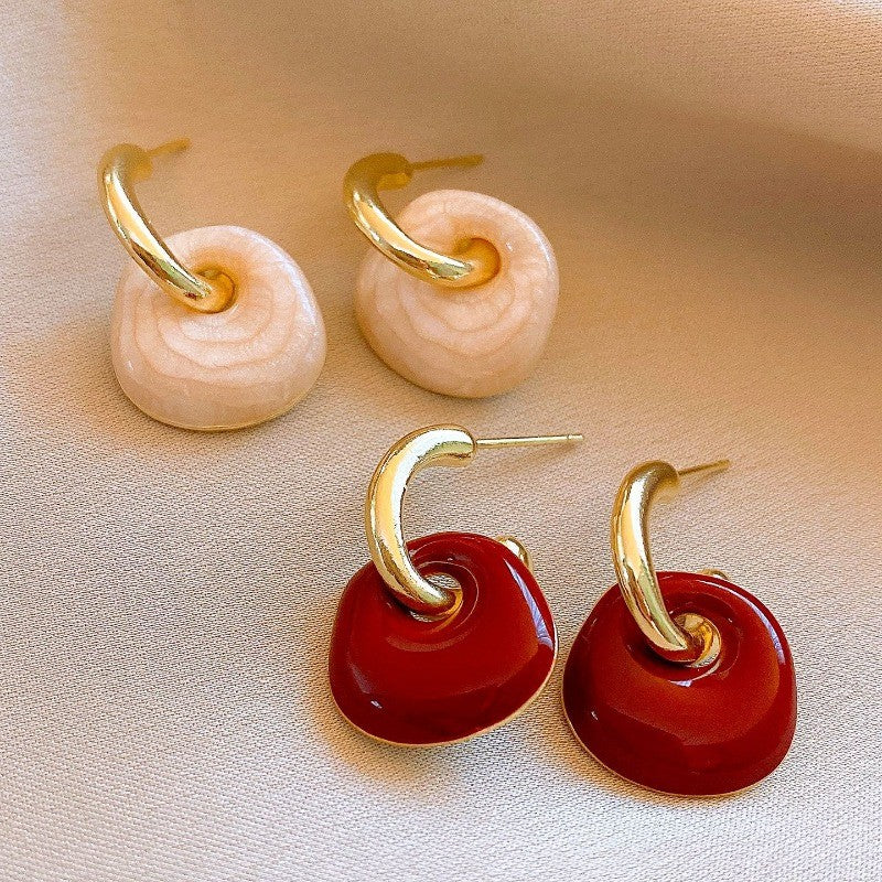 Classy Vintage Enamel C-Hoop Earrings