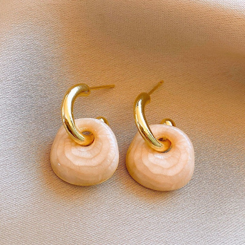 Classy Vintage Enamel C-Hoop Earrings