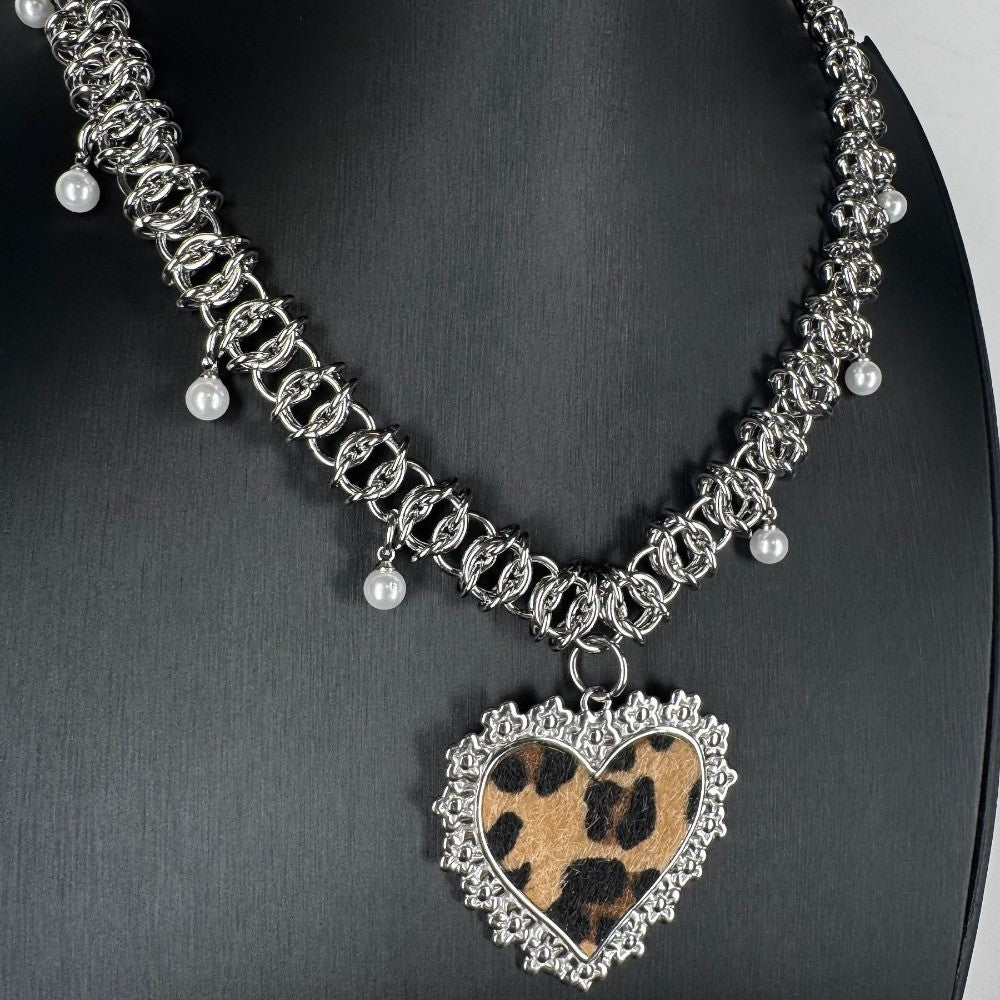 Retro Leopard Print Heart Necklace