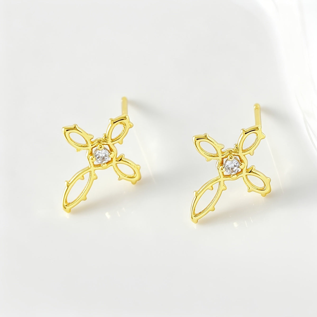 18k Gothic Thorn Cross Stud Earrings
