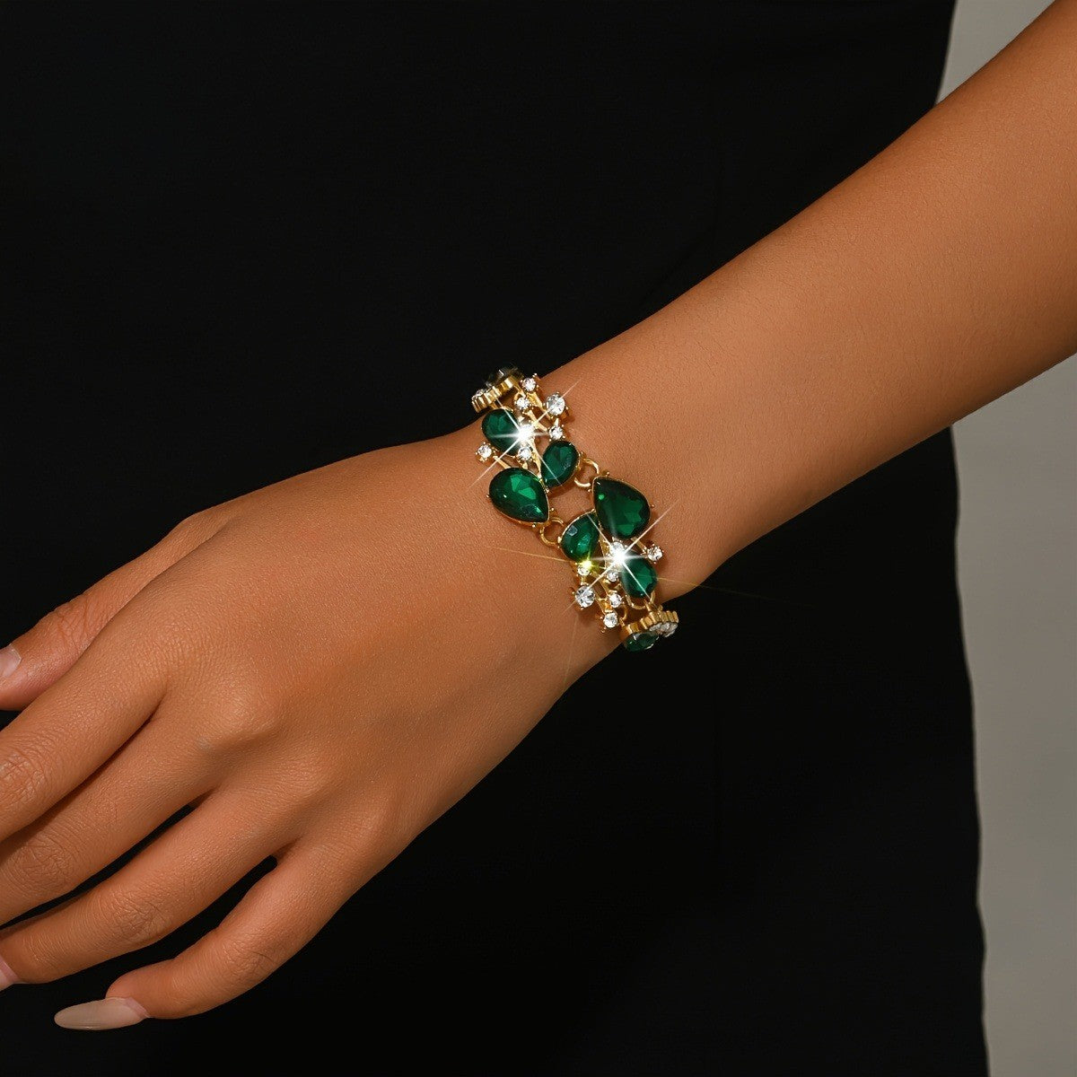 Elegant Black Teardrop Statement Bracelet