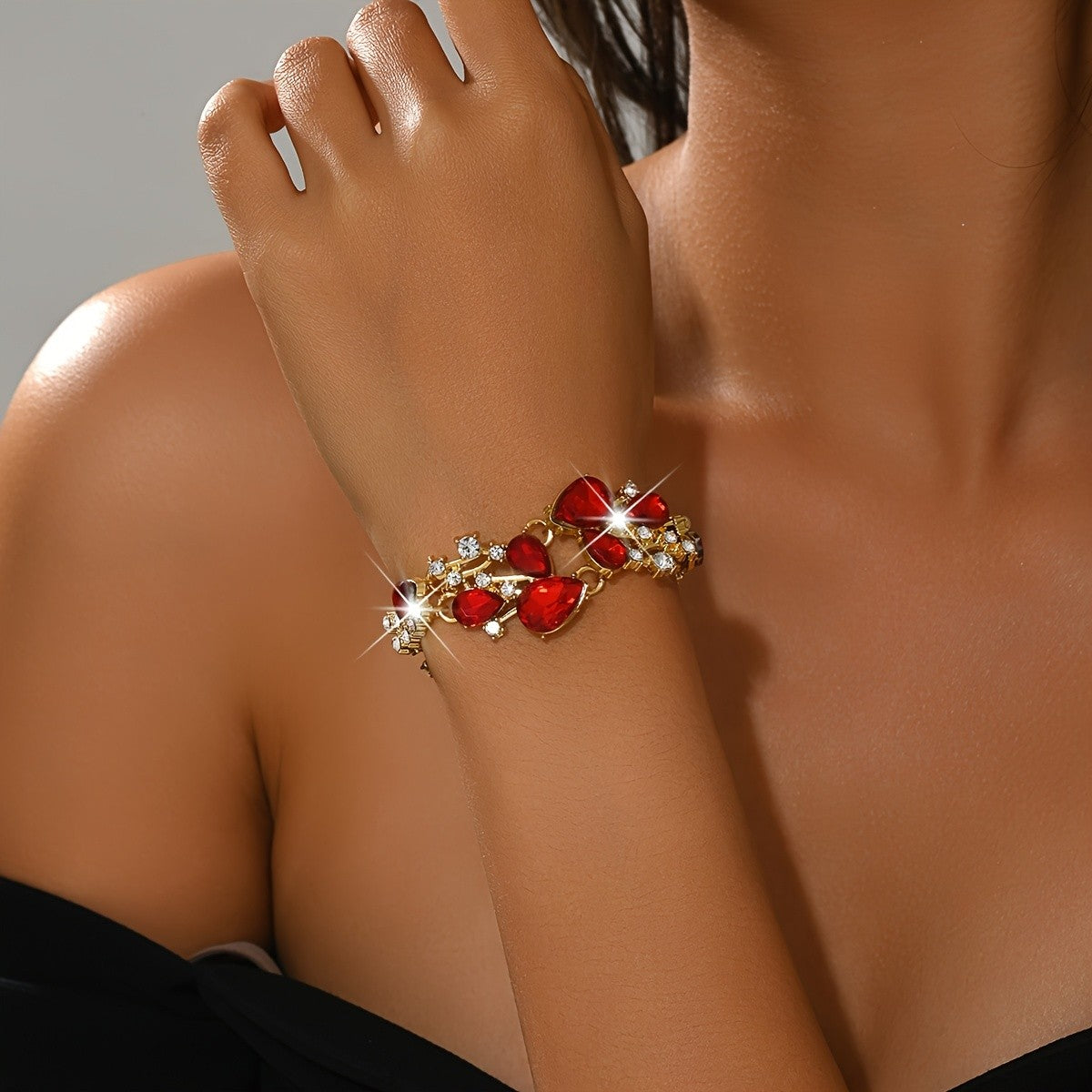 Elegant Black Teardrop Statement Bracelet