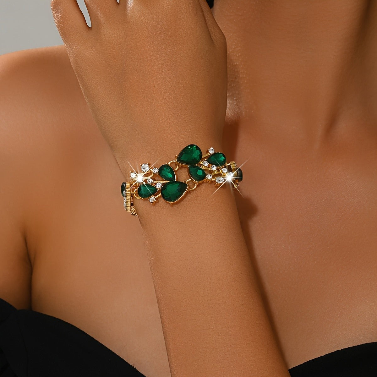 Elegant Black Teardrop Statement Bracelet