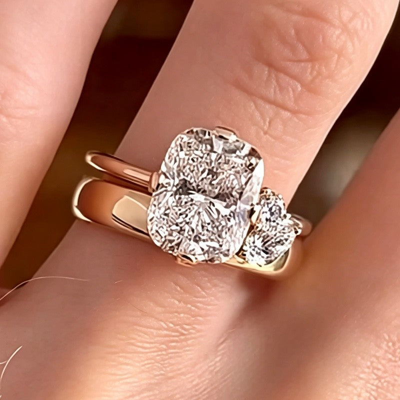 Elegant Square Zircon Ring