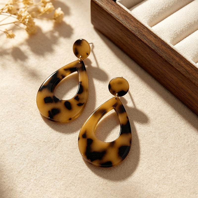 Vintage Leopard Print Hollow Teardrop Earrings