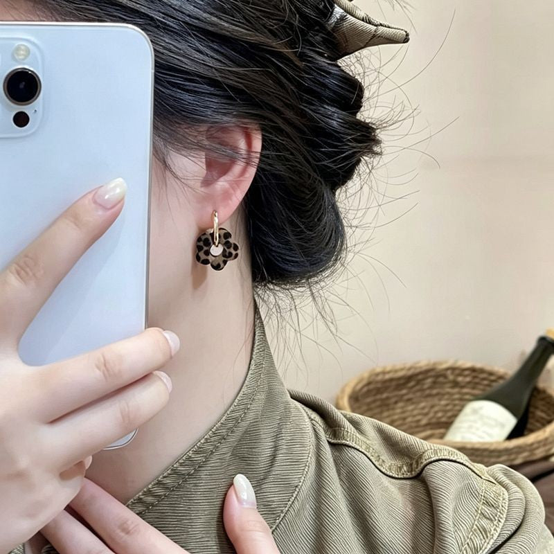 Classy Leopard Print Flower Hoop Earrings